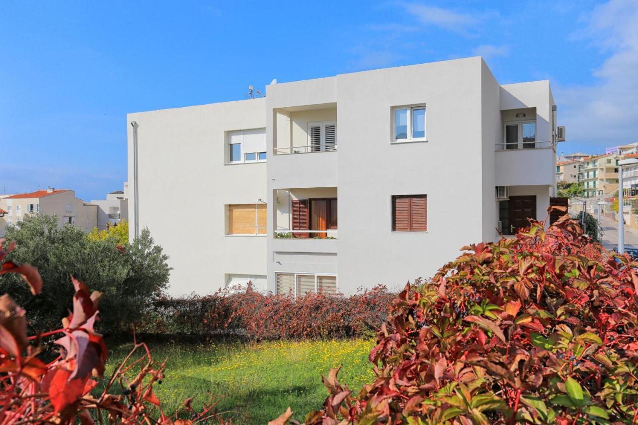 Apartments with a parking space Makarska - 5984 Bagian luar foto