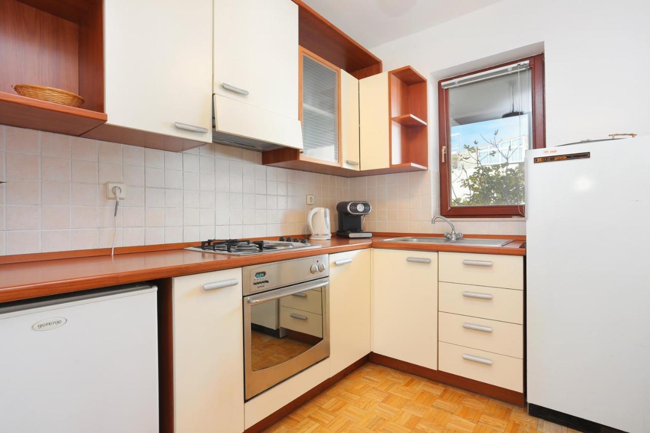 Apartments with a parking space Makarska - 5984 Bagian luar foto